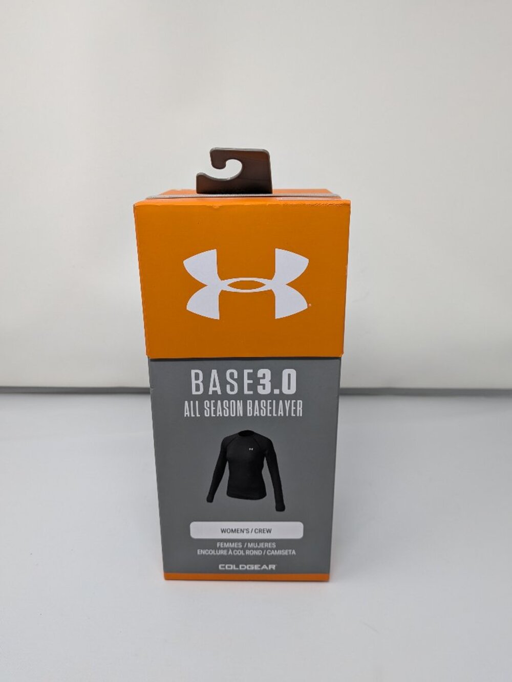 Under Armour ColdGear Base 3.0 Women’s Crew Base Layer Black Size Medium NWT